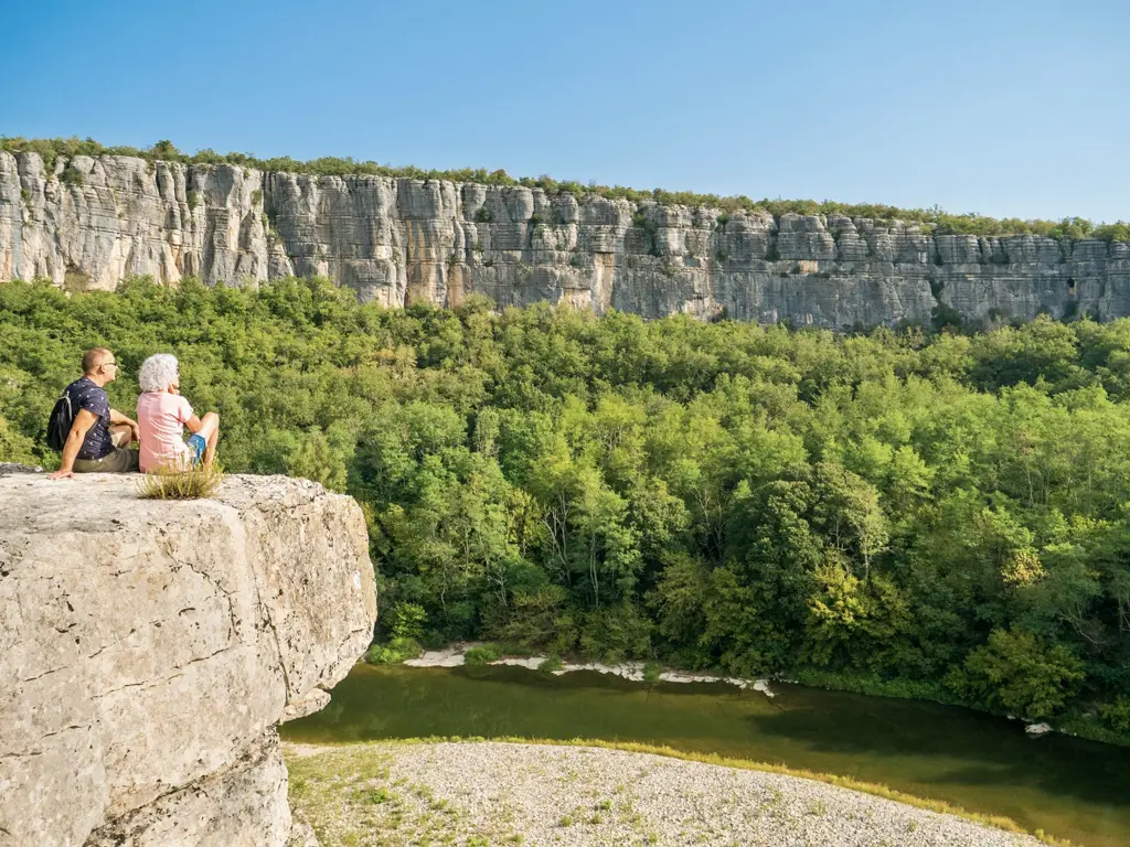 Camping du Pont Ardèche Der Cirque de Gens, eine Flussschleife der Ardèche